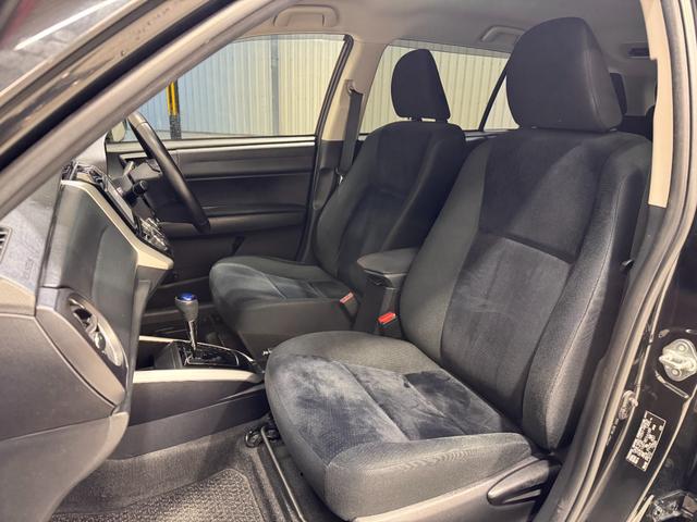 カローラフィールダー ハイブリッドG 純正ナビ ETC レーンアシスト 衝突軽減ブレーキ オートハイビーム テレビ Bluetooth 社外15インチAW ステアリングリモコン オートライト オートエアコン ライトレベライザー(20枚目)