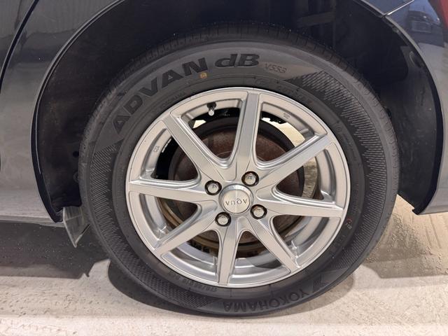 カローラフィールダー ハイブリッドG 純正ナビ ETC レーンアシスト 衝突軽減ブレーキ オートハイビーム テレビ Bluetooth 社外15インチAW ステアリングリモコン オートライト オートエアコン ライトレベライザー(30枚目)