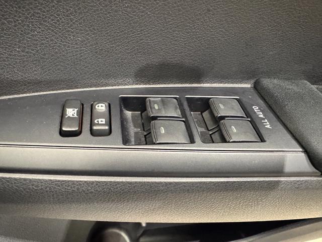 カローラフィールダー ハイブリッドG 純正ナビ ETC レーンアシスト 衝突軽減ブレーキ オートハイビーム テレビ Bluetooth 社外15インチAW ステアリングリモコン オートライト オートエアコン ライトレベライザー(38枚目)