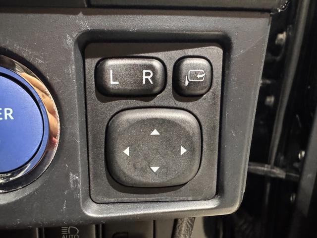 カローラフィールダー ハイブリッドG 純正ナビ ETC レーンアシスト 衝突軽減ブレーキ オートハイビーム テレビ Bluetooth 社外15インチAW ステアリングリモコン オートライト オートエアコン ライトレベライザー(47枚目)