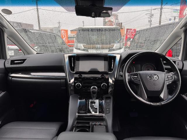 アルファード ２．５Ｓ　Ｃパッケージ　サンルーフ　純正ナビ　シートヒーターベンチレーション　デジタルインナーミラー　ＢＳＭ　クリアランスソナー　ＥＴＣ　Ｂカメラ　アダプティブクルコン　両側Ｐスラドア　レーンアシスト　　純正１８インチＡＷ（2枚目）