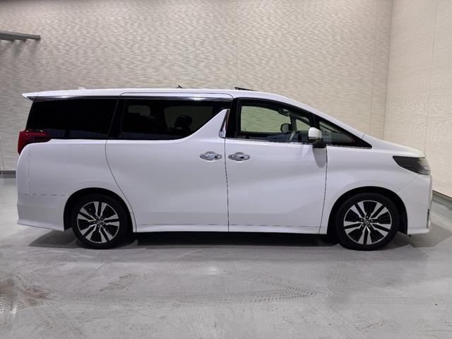 アルファード ２．５Ｓ　Ｃパッケージ　サンルーフ　純正ナビ　シートヒーターベンチレーション　デジタルインナーミラー　ＢＳＭ　クリアランスソナー　ＥＴＣ　Ｂカメラ　アダプティブクルコン　両側Ｐスラドア　レーンアシスト　　純正１８インチＡＷ（32枚目）