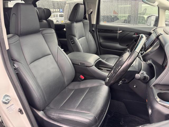 アルファード ２．５Ｓ　Ｃパッケージ　サンルーフ　純正ナビ　シートヒーターベンチレーション　デジタルインナーミラー　ＢＳＭ　クリアランスソナー　ＥＴＣ　Ｂカメラ　アダプティブクルコン　両側Ｐスラドア　レーンアシスト　　純正１８インチＡＷ（33枚目）