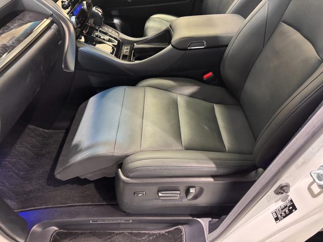 アルファード ２．５Ｓ　Ｃパッケージ　サンルーフ　純正ナビ　シートヒーターベンチレーション　デジタルインナーミラー　ＢＳＭ　クリアランスソナー　ＥＴＣ　Ｂカメラ　アダプティブクルコン　両側Ｐスラドア　レーンアシスト　　純正１８インチＡＷ（35枚目）