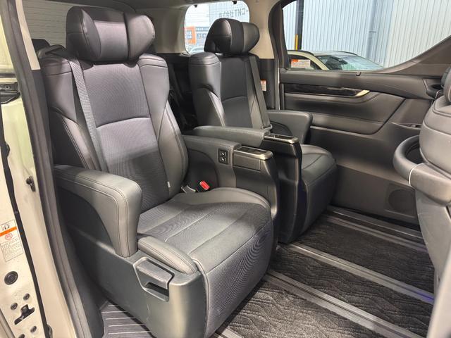 アルファード ２．５Ｓ　Ｃパッケージ　サンルーフ　純正ナビ　シートヒーターベンチレーション　デジタルインナーミラー　ＢＳＭ　クリアランスソナー　ＥＴＣ　Ｂカメラ　アダプティブクルコン　両側Ｐスラドア　レーンアシスト　　純正１８インチＡＷ（37枚目）