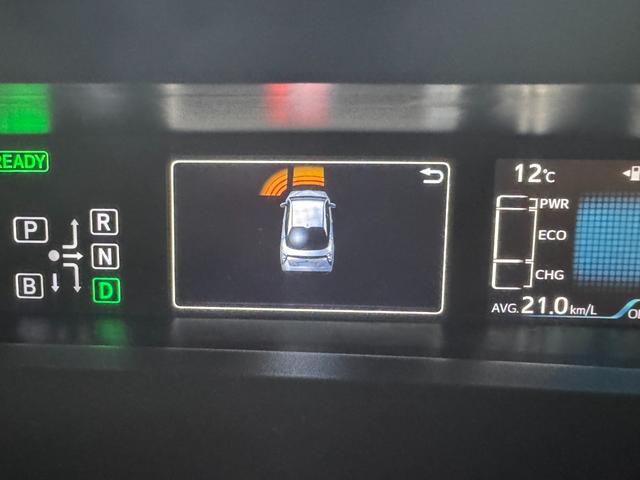 プリウス Ｓセーフティプラス　デイライト付きフルエアロ　純正ナビ　アダプティブクルコン　ＥＴＣ　Ｂカメラ　クリアランスソナー　ドライブレコーダー　レーンアシスト　パーキングアシスト　衝突軽減ブレーキ　純正１５インチＡＷ（13枚目）