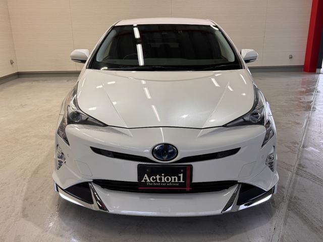 プリウス Ｓセーフティプラス　デイライト付きフルエアロ　純正ナビ　アダプティブクルコン　ＥＴＣ　Ｂカメラ　クリアランスソナー　ドライブレコーダー　レーンアシスト　パーキングアシスト　衝突軽減ブレーキ　純正１５インチＡＷ（20枚目）