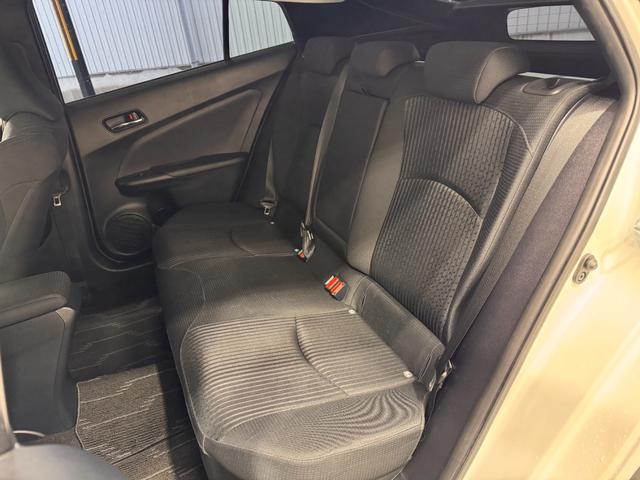 プリウス Ｓセーフティプラス　デイライト付きフルエアロ　純正ナビ　アダプティブクルコン　ＥＴＣ　Ｂカメラ　クリアランスソナー　ドライブレコーダー　レーンアシスト　パーキングアシスト　衝突軽減ブレーキ　純正１５インチＡＷ（30枚目）