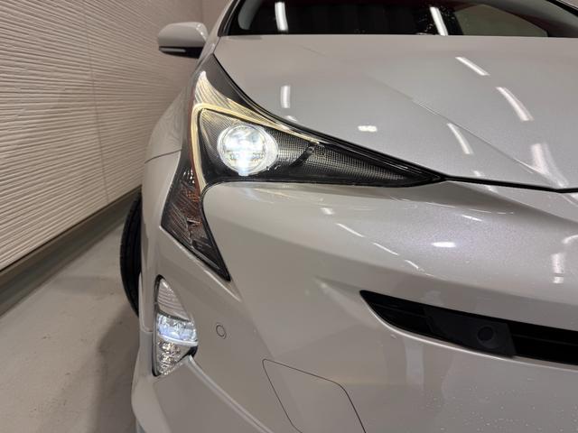 プリウス Ｓセーフティプラス　デイライト付きフルエアロ　純正ナビ　アダプティブクルコン　ＥＴＣ　Ｂカメラ　クリアランスソナー　ドライブレコーダー　レーンアシスト　パーキングアシスト　衝突軽減ブレーキ　純正１５インチＡＷ（38枚目）