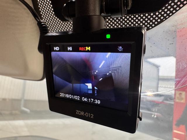 アルトラパン Ｇ　新品ナビ　ａｐｐｌｅｃａｒｐｌａｙ　ドライブレコーダー　ＥＴＣ　衝突軽減ブレーキ　Ｂｌｕｅｔｏｏｔｈ　プッシュスタート　スマートキー　エアコン　パワーウインドウ（11枚目）