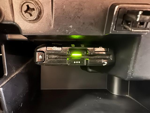 プロボックス ハイブリッドＤＸ　コンフォート　純正ナビ　ドライブレコーダー　ＥＴＣ　レーンアシスト　衝突軽減ブレーキ　ＵＳＢ　アクセサリーコンセント　テレビ　オートハイビーム　フルフラット　キーレスキー　横滑り防止（12枚目）