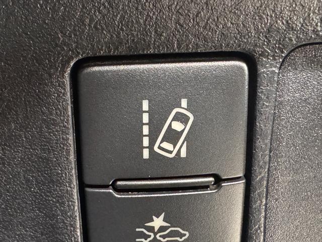 プロボックス ハイブリッドＤＸ　コンフォート　純正ナビ　ドライブレコーダー　ＥＴＣ　レーンアシスト　衝突軽減ブレーキ　ＵＳＢ　アクセサリーコンセント　テレビ　オートハイビーム　フルフラット　キーレスキー　横滑り防止（13枚目）