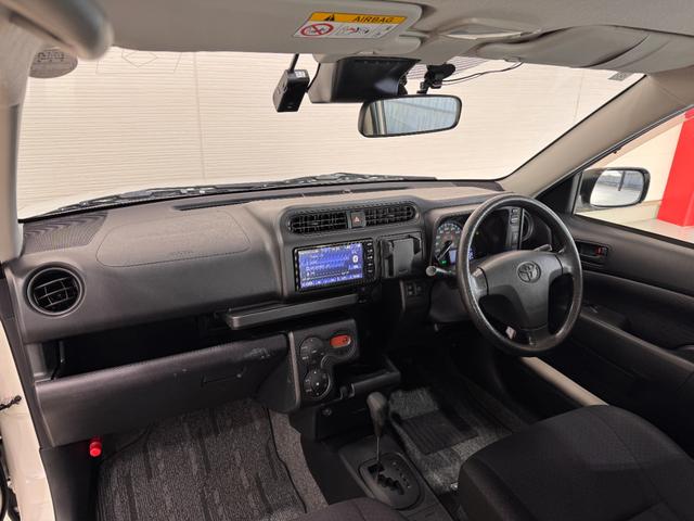 プロボックス ハイブリッドＤＸ　コンフォート　純正ナビ　ドライブレコーダー　ＥＴＣ　レーンアシスト　衝突軽減ブレーキ　ＵＳＢ　アクセサリーコンセント　テレビ　オートハイビーム　フルフラット　キーレスキー　横滑り防止（24枚目）