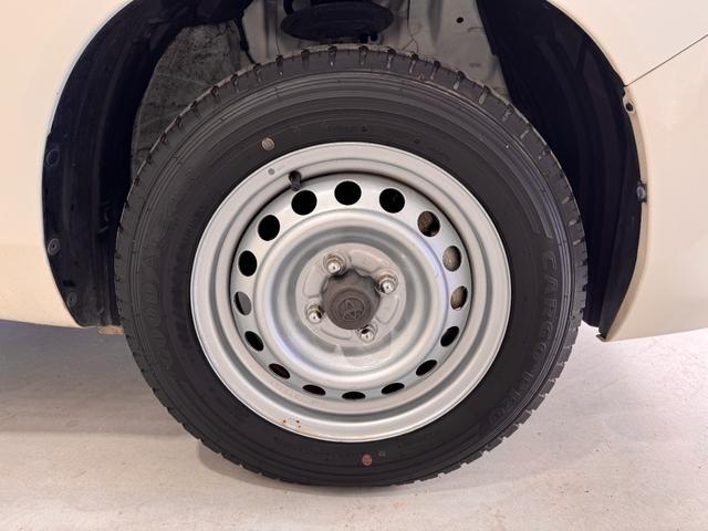 プロボックス ハイブリッドＤＸ　コンフォート　純正ナビ　ドライブレコーダー　ＥＴＣ　レーンアシスト　衝突軽減ブレーキ　ＵＳＢ　アクセサリーコンセント　テレビ　オートハイビーム　フルフラット　キーレスキー　横滑り防止（36枚目）