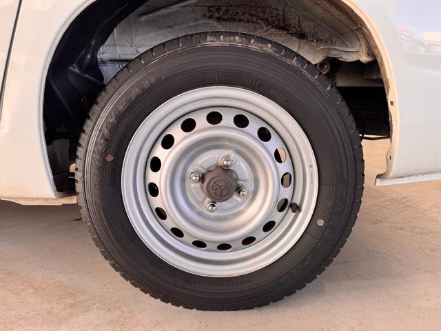 プロボックス ハイブリッドＤＸ　コンフォート　純正ナビ　ドライブレコーダー　ＥＴＣ　レーンアシスト　衝突軽減ブレーキ　ＵＳＢ　アクセサリーコンセント　テレビ　オートハイビーム　フルフラット　キーレスキー　横滑り防止（39枚目）