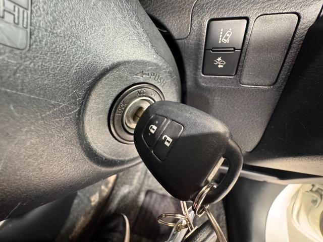 プロボックス ハイブリッドＤＸ　コンフォート　純正ナビ　ドライブレコーダー　ＥＴＣ　レーンアシスト　衝突軽減ブレーキ　ＵＳＢ　アクセサリーコンセント　テレビ　オートハイビーム　フルフラット　キーレスキー　横滑り防止（44枚目）