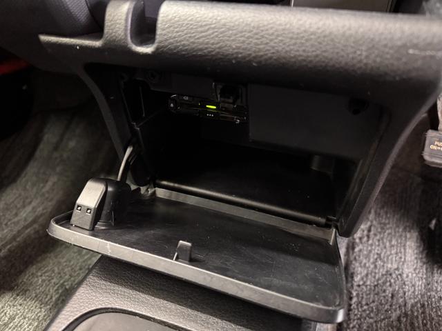 プロボックス ハイブリッドＤＸ　コンフォート　純正ナビ　ドライブレコーダー　ＥＴＣ　レーンアシスト　衝突軽減ブレーキ　ＵＳＢ　アクセサリーコンセント　テレビ　オートハイビーム　フルフラット　キーレスキー　横滑り防止（52枚目）