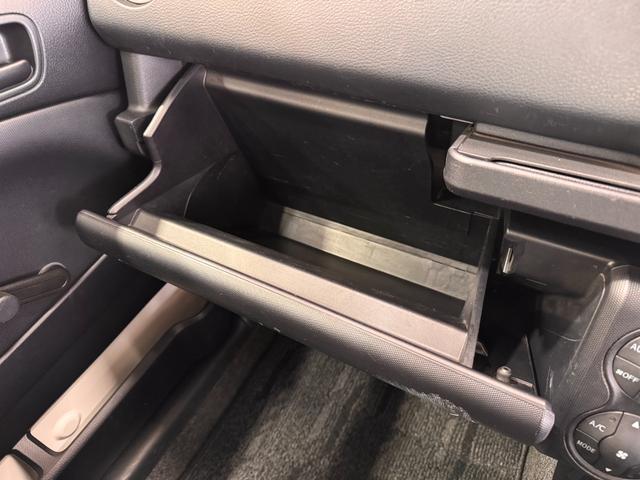 プロボックス ハイブリッドＤＸ　コンフォート　純正ナビ　ドライブレコーダー　ＥＴＣ　レーンアシスト　衝突軽減ブレーキ　ＵＳＢ　アクセサリーコンセント　テレビ　オートハイビーム　フルフラット　キーレスキー　横滑り防止（57枚目）