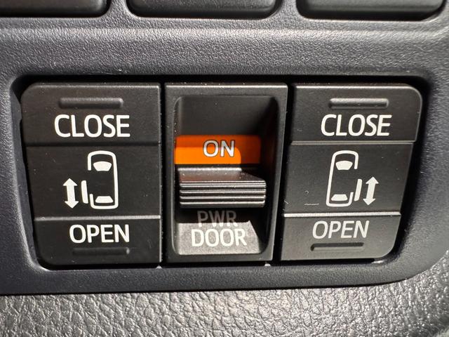 ヴォクシー ハイブリッドＺＳ　煌ＩＩ　ＡＬＰＩＮＥ１０インチナビ　フリップダウンモニター　デジタルインナーミラー　両側Ｐスラドア　ＥＴＣ　バックカメラ　レーンアシスト　衝突軽減ブレーキ　オートハイビーム　純正１６インチＡＷ（16枚目）