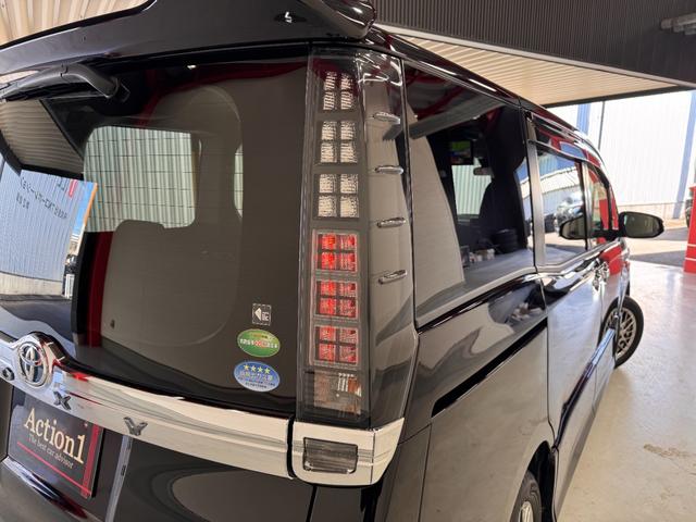 ヴォクシー ハイブリッドＺＳ　煌ＩＩ　ＡＬＰＩＮＥ１０インチナビ　フリップダウンモニター　デジタルインナーミラー　両側Ｐスラドア　ＥＴＣ　バックカメラ　レーンアシスト　衝突軽減ブレーキ　オートハイビーム　純正１６インチＡＷ（58枚目）