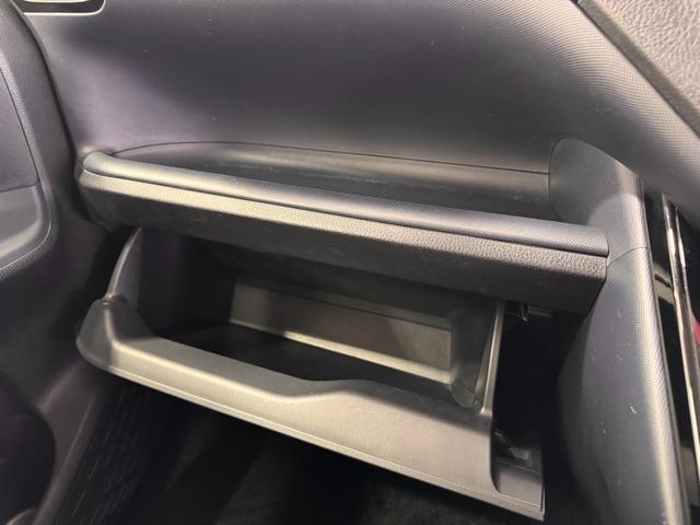 ヴォクシー ハイブリッドＺＳ　煌ＩＩ　ＡＬＰＩＮＥ１０インチナビ　フリップダウンモニター　デジタルインナーミラー　両側Ｐスラドア　ＥＴＣ　バックカメラ　レーンアシスト　衝突軽減ブレーキ　オートハイビーム　純正１６インチＡＷ（63枚目）