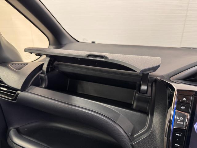 ヴォクシー ハイブリッドＺＳ　煌ＩＩ　ＡＬＰＩＮＥ１０インチナビ　フリップダウンモニター　デジタルインナーミラー　両側Ｐスラドア　ＥＴＣ　バックカメラ　レーンアシスト　衝突軽減ブレーキ　オートハイビーム　純正１６インチＡＷ（64枚目）