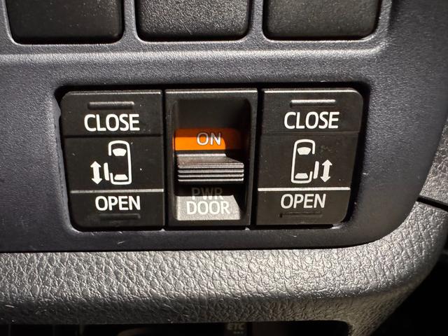 ノア ハイブリッドG ALPINE9インチナビ フリップダウンモニター ETC Bカメラ 両側Pスラドア クルーズコントロール シートヒーター Bluetooth フルセグTV 純正15インチAW LEDヘッドライト(12枚目)