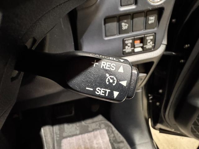 ノア ハイブリッドG ALPINE9インチナビ フリップダウンモニター ETC Bカメラ 両側Pスラドア クルーズコントロール シートヒーター Bluetooth フルセグTV 純正15インチAW LEDヘッドライト(14枚目)