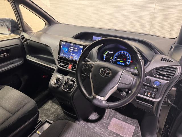 ノア ハイブリッドG ALPINE9インチナビ フリップダウンモニター ETC Bカメラ 両側Pスラドア クルーズコントロール シートヒーター Bluetooth フルセグTV 純正15インチAW LEDヘッドライト(21枚目)