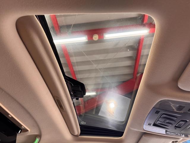 ヴェルファイア 2.5X 8人乗り モデリスタエアロ サンルーフ ALPINEナビ フリップダウンモニター Bカメラ ETC 両側Pスラドア クリアランスソナー クルーズコントロール 衝突軽減ブレーキ 社外17インチAW(3枚目)