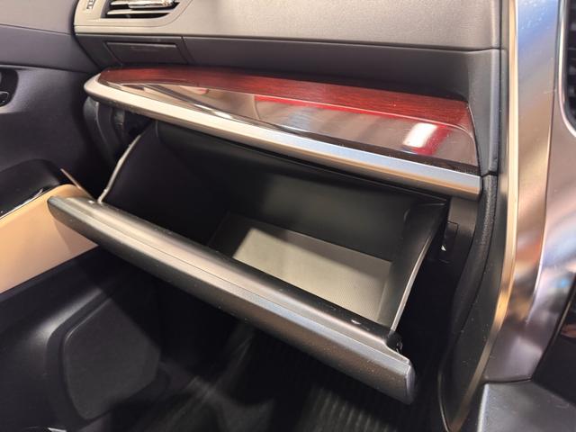 ヴェルファイア 2.5X 8人乗り モデリスタエアロ サンルーフ ALPINEナビ フリップダウンモニター Bカメラ ETC 両側Pスラドア クリアランスソナー クルーズコントロール 衝突軽減ブレーキ 社外17インチAW(68枚目)