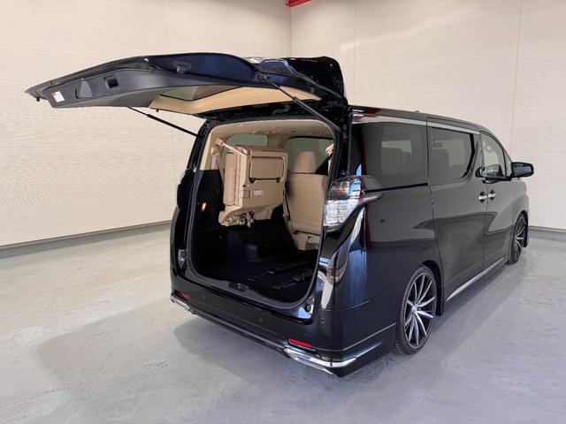 ヴェルファイア 2.5X 8人乗り モデリスタエアロ サンルーフ ALPINEナビ フリップダウンモニター Bカメラ ETC 両側Pスラドア クリアランスソナー クルーズコントロール 衝突軽減ブレーキ 社外17インチAW(70枚目)