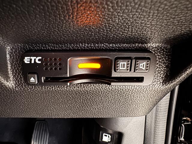 フリードハイブリッド ハイブリッド・EX 純正ナビ ETC Bカメラ 両側Pスラドア シートヒーター ハーフレザー クルーズコントロール 衝突軽減ブレーキ ウォークスルー 純正15インチAW LEDヘッドライト ステリモ Bluetooth(14枚目)