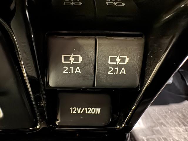 ヴォクシー ハイブリッドV ワンオーナー 純正9インチナビ 後席モニター 両側Pスラドア クルコン クリアランスソナー Bカメラ ETC2.0 ドラレコ シートヒーター レーンアシスト 衝突軽減 1500給電 純正15インチAW(26枚目)