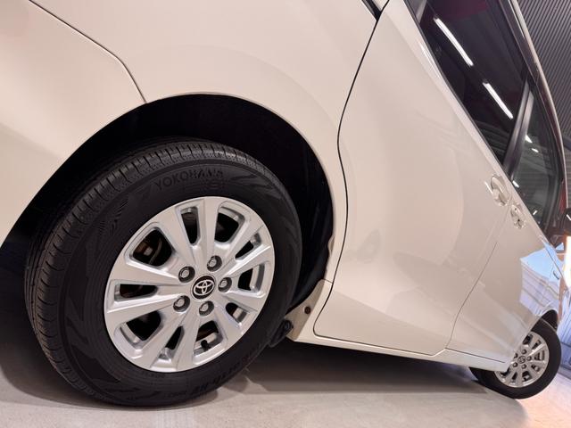 ヴォクシー ハイブリッドV ワンオーナー 純正9インチナビ 後席モニター 両側Pスラドア クルコン クリアランスソナー Bカメラ ETC2.0 ドラレコ シートヒーター レーンアシスト 衝突軽減 1500給電 純正15インチAW(45枚目)