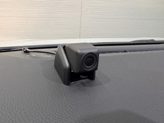 ヴォクシー ハイブリッドV ワンオーナー 純正9インチナビ 後席モニター 両側Pスラドア クルコン クリアランスソナー Bカメラ ETC2.0 ドラレコ シートヒーター レーンアシスト 衝突軽減 1500給電 純正15インチAW(61枚目)