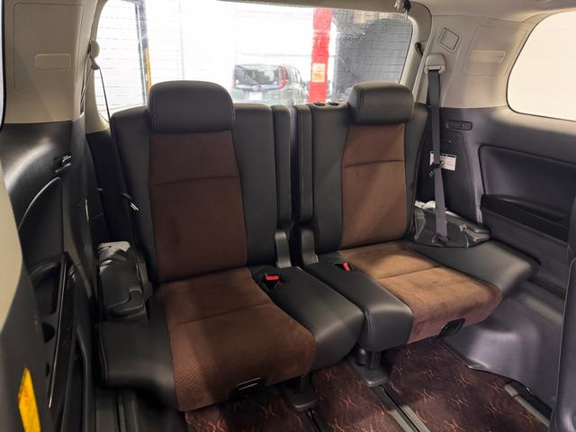 アルファード ２４０Ｓ　タイプゴールド　サンルーフ　純正ナビ　両側Ｐスラドア　ＥＴＣ　Ｂカメラ　ハーフレザーシート　クルーズコントロール　クリアランスソナー　パワーバックドア　Ｂｌｕｅｔｏｏｔｈ　フルセグＴＶ　横滑り防止（28枚目）