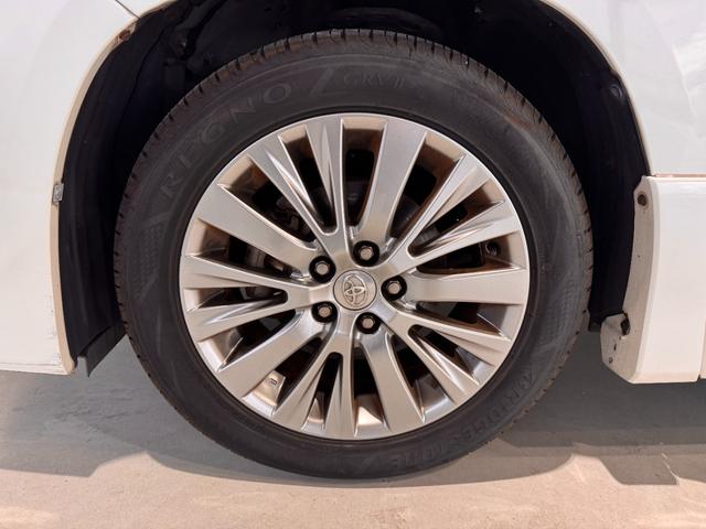 アルファード ２４０Ｓ　タイプゴールド　サンルーフ　純正ナビ　両側Ｐスラドア　ＥＴＣ　Ｂカメラ　ハーフレザーシート　クルーズコントロール　クリアランスソナー　パワーバックドア　Ｂｌｕｅｔｏｏｔｈ　フルセグＴＶ　横滑り防止（37枚目）