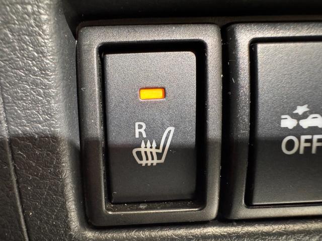 ワゴンＲスティングレー Ｊスタイル　衝突軽減ブレーキ　両席シートヒーター　アイドリングストップ　横滑り防止　オーディオ　ＣＤ　ステアリングリモコン　オートエアコン　プッシュスタート　スマートキー　ＨＩＤヘッドライト　フォグランプ（8枚目）