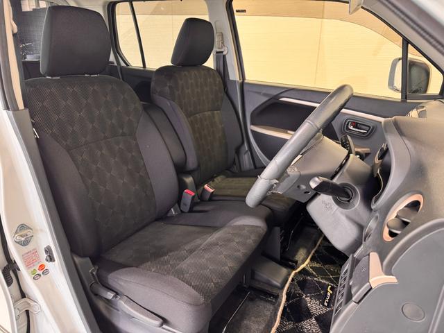 ワゴンＲスティングレー Ｊスタイル　衝突軽減ブレーキ　両席シートヒーター　アイドリングストップ　横滑り防止　オーディオ　ＣＤ　ステアリングリモコン　オートエアコン　プッシュスタート　スマートキー　ＨＩＤヘッドライト　フォグランプ（19枚目）