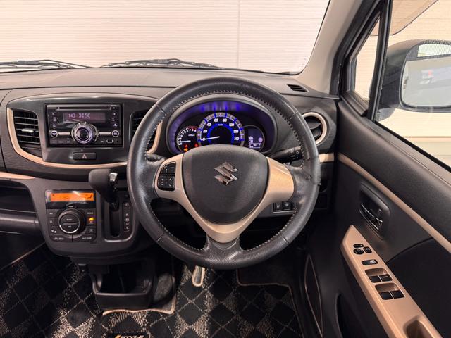 ワゴンＲスティングレー Ｊスタイル　衝突軽減ブレーキ　両席シートヒーター　アイドリングストップ　横滑り防止　オーディオ　ＣＤ　ステアリングリモコン　オートエアコン　プッシュスタート　スマートキー　ＨＩＤヘッドライト　フォグランプ（21枚目）