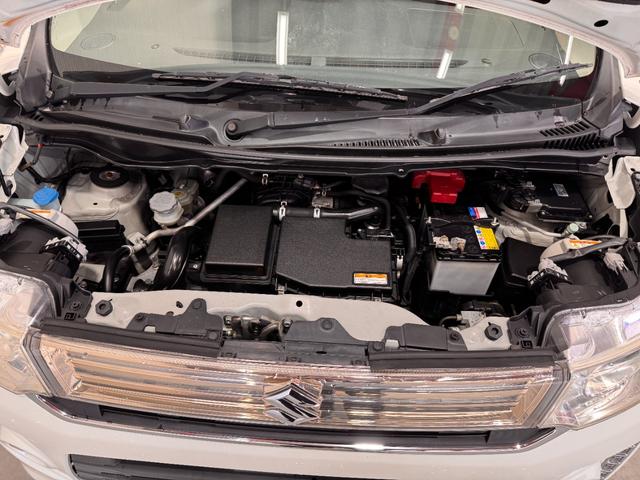 ワゴンＲスティングレー Ｊスタイル　衝突軽減ブレーキ　両席シートヒーター　アイドリングストップ　横滑り防止　オーディオ　ＣＤ　ステアリングリモコン　オートエアコン　プッシュスタート　スマートキー　ＨＩＤヘッドライト　フォグランプ（42枚目）