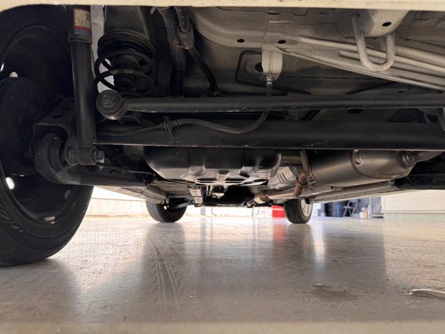 ワゴンＲスティングレー Ｊスタイル　衝突軽減ブレーキ　両席シートヒーター　アイドリングストップ　横滑り防止　オーディオ　ＣＤ　ステアリングリモコン　オートエアコン　プッシュスタート　スマートキー　ＨＩＤヘッドライト　フォグランプ（44枚目）