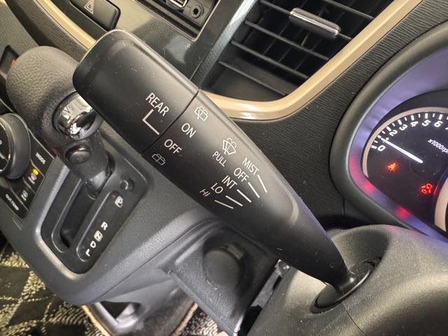 ワゴンＲスティングレー Ｊスタイル　衝突軽減ブレーキ　両席シートヒーター　アイドリングストップ　横滑り防止　オーディオ　ＣＤ　ステアリングリモコン　オートエアコン　プッシュスタート　スマートキー　ＨＩＤヘッドライト　フォグランプ（49枚目）