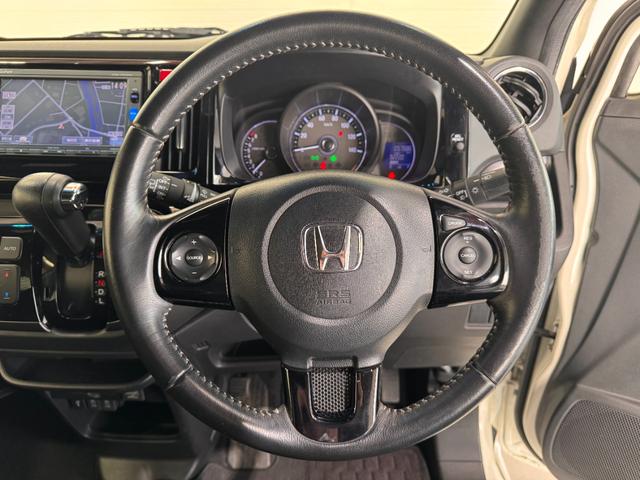 Ｎ－ＷＧＮカスタム Ｇ　ＳＳパッケージ　純正ナビ　Ｂカメラ　ＥＴＣ　クルーズコントロール　ＣＴＢＡ　ハーフレザーシート　純正１４インチアルミホイール　ＨＩＤヘッドライト　Ｂｌｕｅｔｏｏｔｈ　テレビ　横滑り防止　フォグランプ（7枚目）