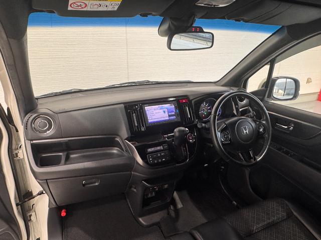 Ｎ－ＷＧＮカスタム Ｇ　ＳＳパッケージ　純正ナビ　Ｂカメラ　ＥＴＣ　クルーズコントロール　ＣＴＢＡ　ハーフレザーシート　純正１４インチアルミホイール　ＨＩＤヘッドライト　Ｂｌｕｅｔｏｏｔｈ　テレビ　横滑り防止　フォグランプ（26枚目）