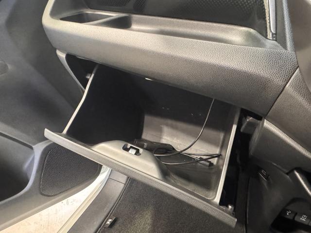 Ｎ－ＷＧＮカスタム Ｇ　ＳＳパッケージ　純正ナビ　Ｂカメラ　ＥＴＣ　クルーズコントロール　ＣＴＢＡ　ハーフレザーシート　純正１４インチアルミホイール　ＨＩＤヘッドライト　Ｂｌｕｅｔｏｏｔｈ　テレビ　横滑り防止　フォグランプ（50枚目）