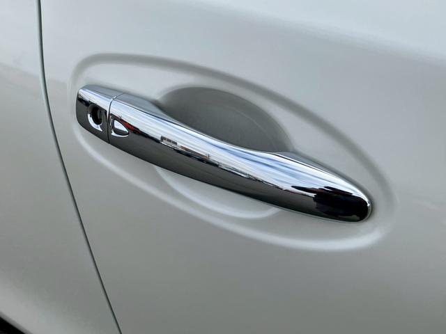 �e��I�[�g���[�������p�ӂ��Ă���܂��B�����O�~����R���\�B�P�Q�񂩂�P�Q�O��܂ł��x���񐔂����I�ђ����܂��B���ÎԂ���V�Ԃ��ׂĂɂ����p�����܂��B���C�y�ɃX�^�b�t�ւ����k���������B