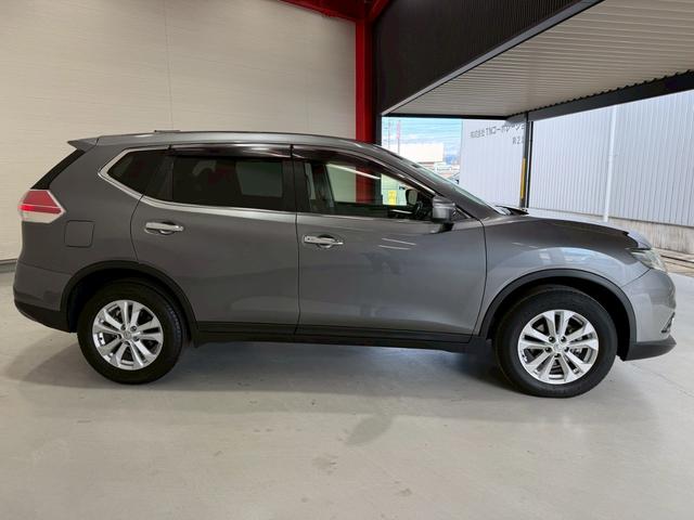 エクストレイル ２０Ｘ　純正ナビ　シートヒーター　インテリジェントキー　プッシュスタート　アイドリングストップ　ドライブレコーダー　フルセグ　ＣＤ／ＤＶＤ再生　Ｂｌｕｅｔｏｏｔｈ　フロントフォグ　純正１７インチＡＷ（40枚目）