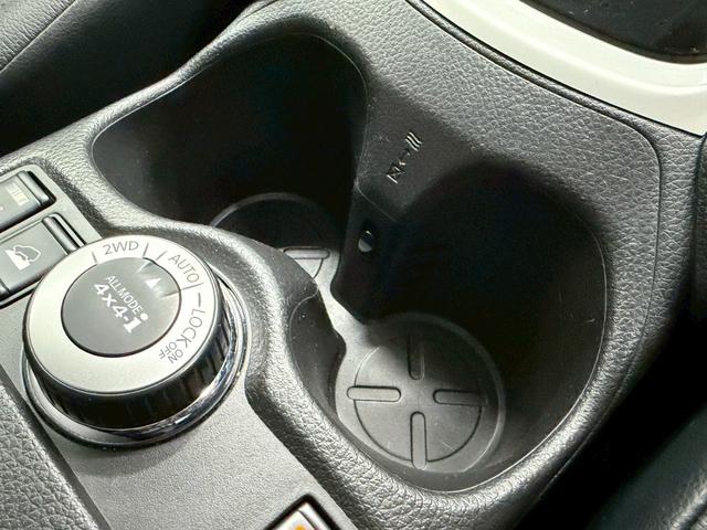 エクストレイル ２０Ｘ　純正ナビ　シートヒーター　インテリジェントキー　プッシュスタート　アイドリングストップ　ドライブレコーダー　フルセグ　ＣＤ／ＤＶＤ再生　Ｂｌｕｅｔｏｏｔｈ　フロントフォグ　純正１７インチＡＷ（52枚目）